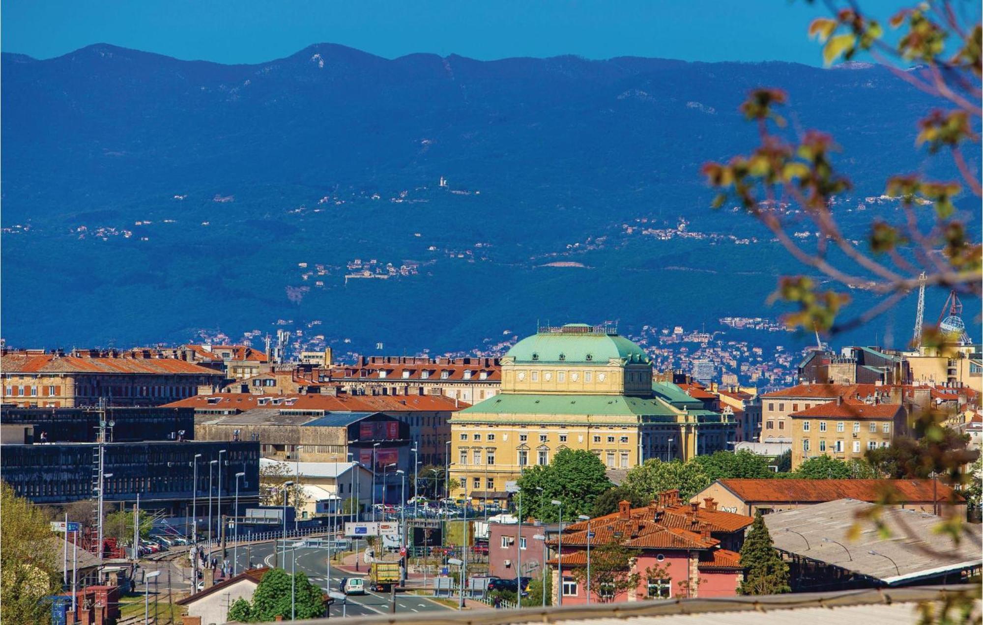 Amazing Apartment In Rijeka With Wifi Kültér fotó