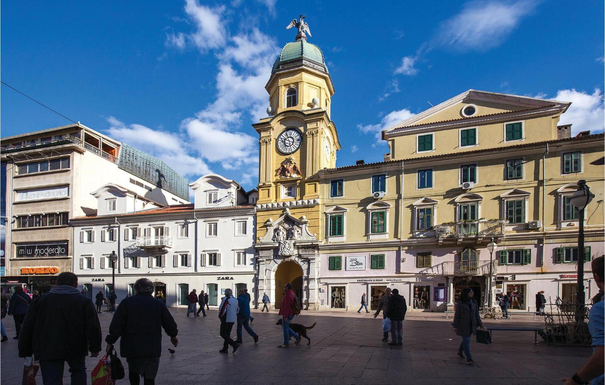 Amazing Apartment In Rijeka With Wifi Kültér fotó