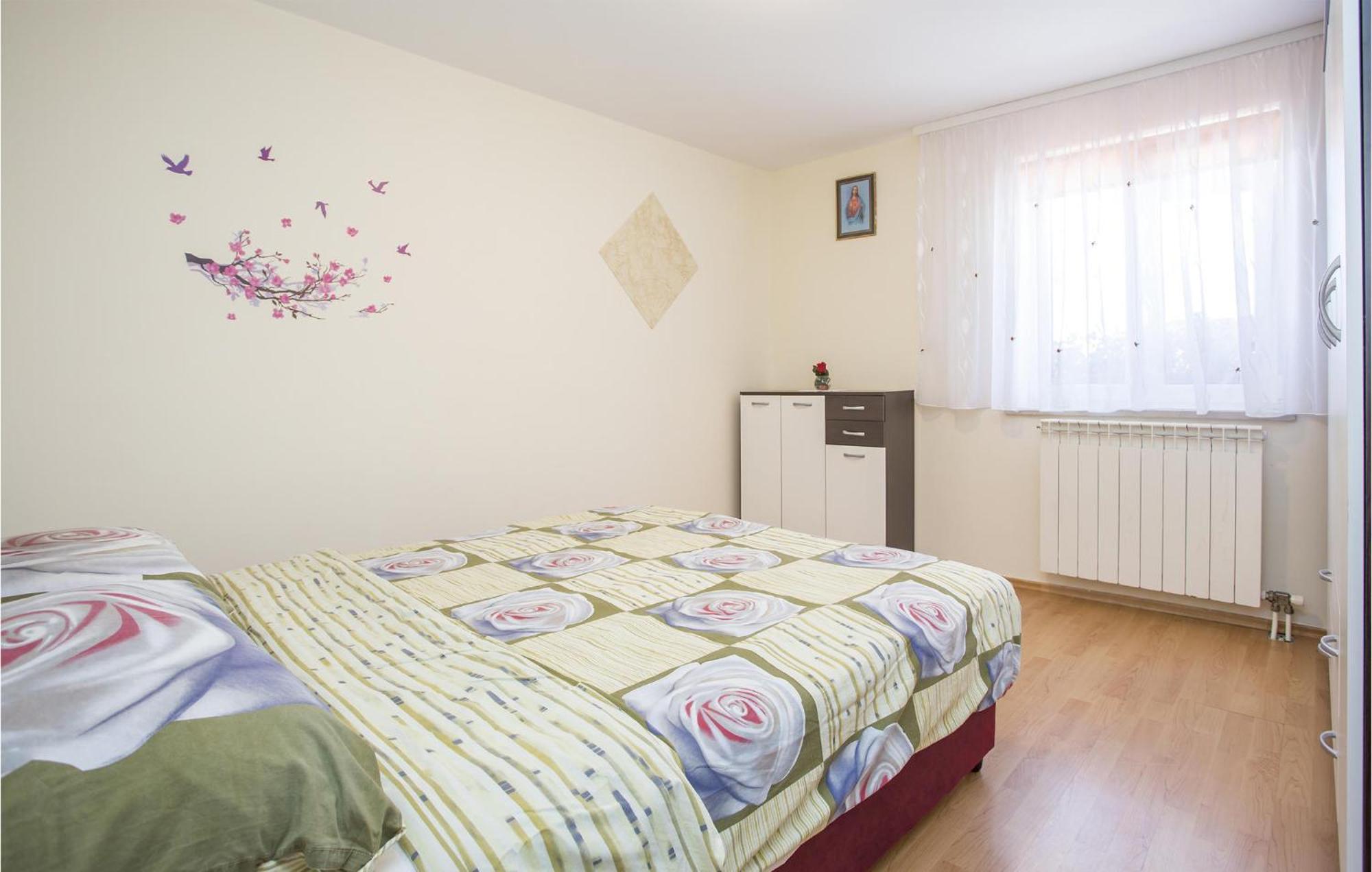 Amazing Apartment In Rijeka With Wifi Kültér fotó